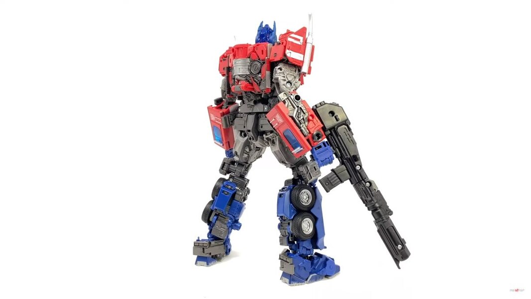 Transformers Masterpiece MPM 12 Optimus Prime  (3 of 19)